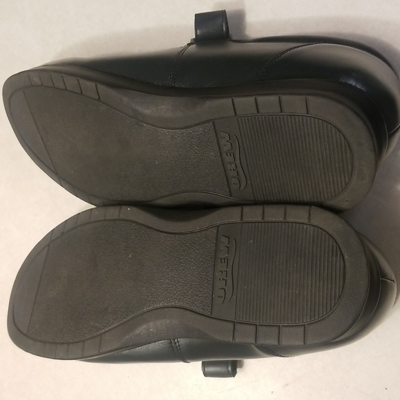 Drew Magnolia Mary Jane Orthopedic Loafer - Picture 4 of 8